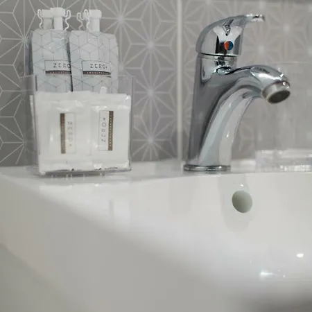 Le Petit Hyerois Apartment *